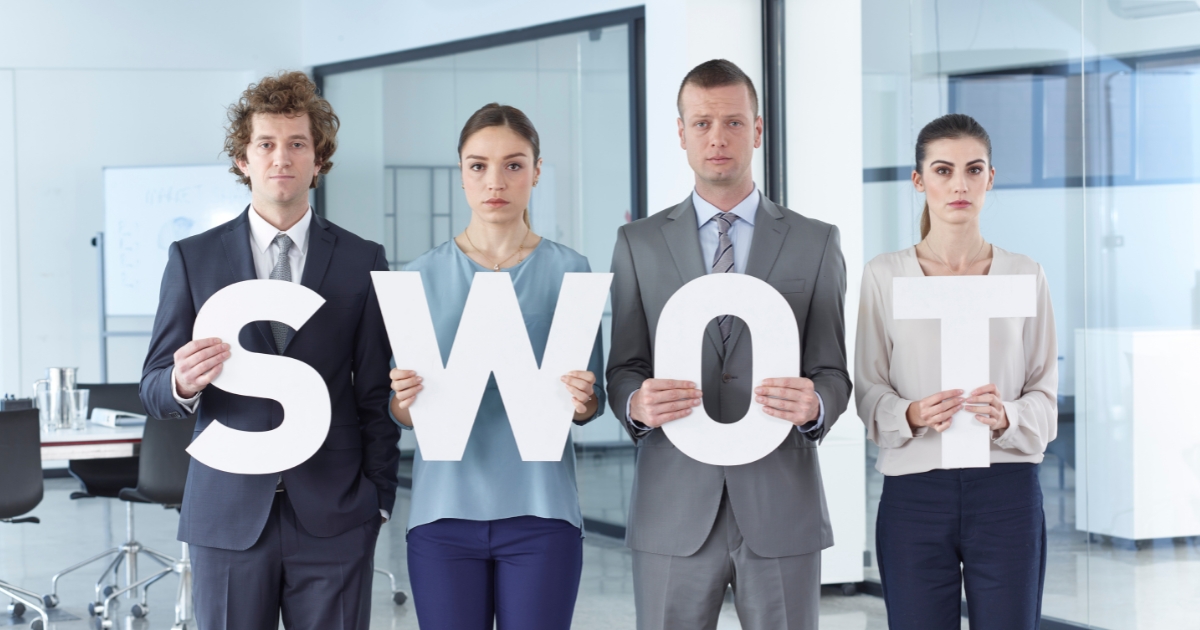 Maîtriser l'analyse SWOT pour définir votre stratégie d'entreprise digitale